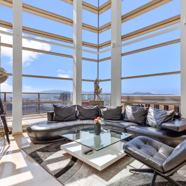 Penthouse Duplex with Epic Views - Apartment - 1