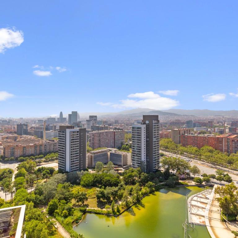 Penthouse Duplex with Epic Views - Apartment - 47