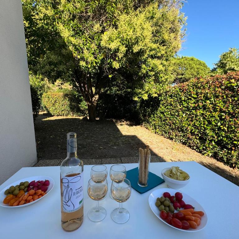 Beach Cannes Bungalows - Holiday Apartments near Cannes - Appartement - Rez-de-Chaussée - 18