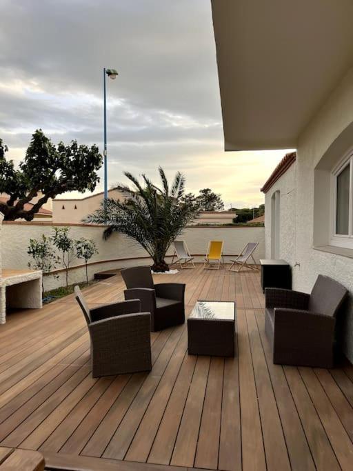 La Villa du Soleil - Three-Bedroom Apartment - 12