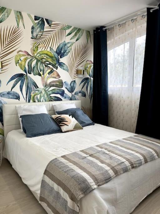 La Villa du Soleil - Three-Bedroom Apartment - 18