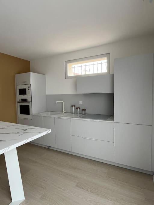 La Villa du Soleil - Three-Bedroom Apartment - 22