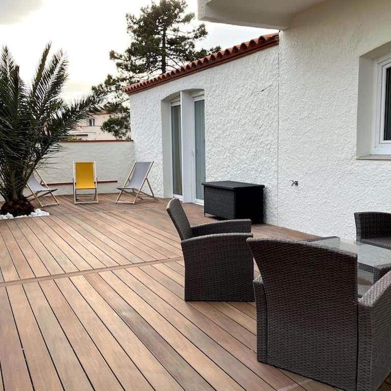 La Villa du Soleil - Three-Bedroom Apartment - 24