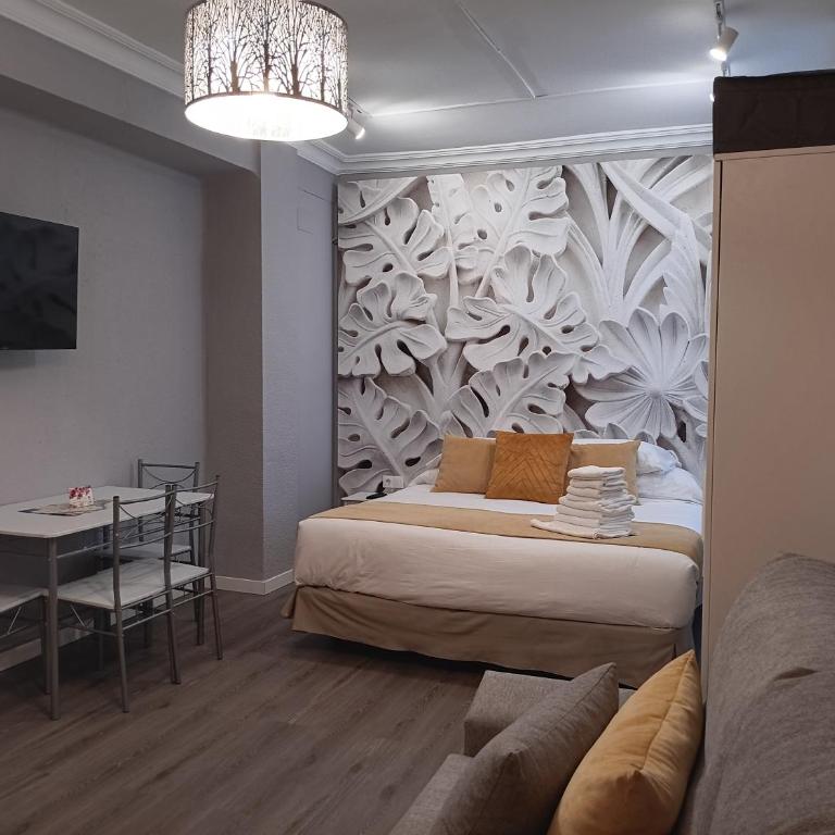 Serendipity Hispalis Nervión - Estudio con cama extragrande y sofá cama - 21
