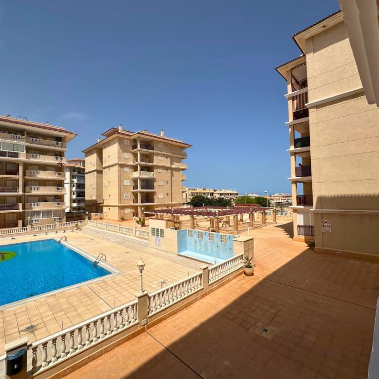 Ciprés 4: Apartamento en urbanización con piscina - Apartment with Terrace - 28