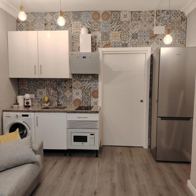 Serendipity Hispalis Nervión - Estudio con cama extragrande y sofá cama - 15