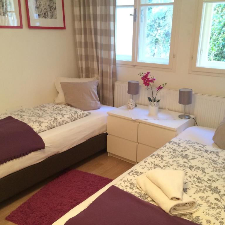 Cityhotel Junger Fuchs - Doppel- oder Zweibettzimmer - 3