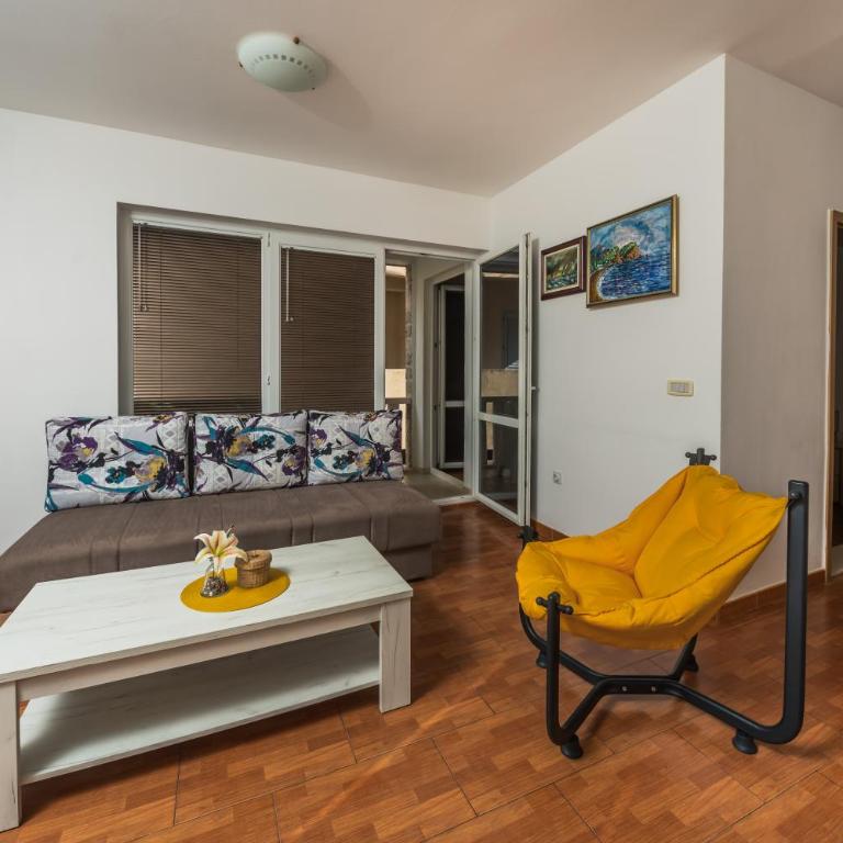 Apartments Franićević - Apartman s 1 Spavaćom Sobom i Balkonom - 14