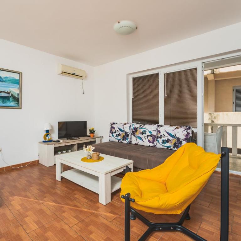 Apartments Franićević - Apartman s 1 Spavaćom Sobom i Balkonom - 17