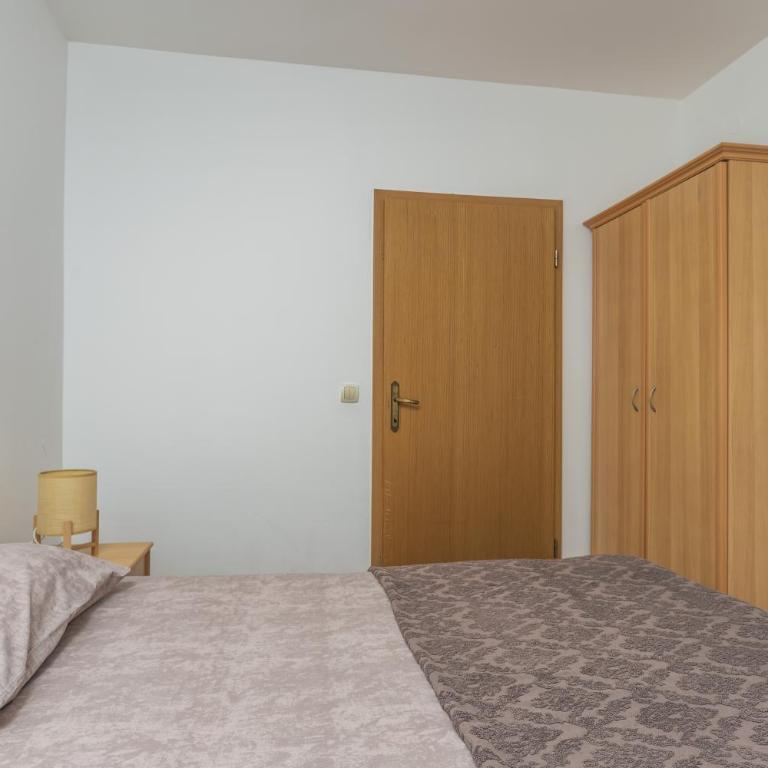 Apartments Franićević - Apartman s 1 Spavaćom Sobom i Balkonom - 21