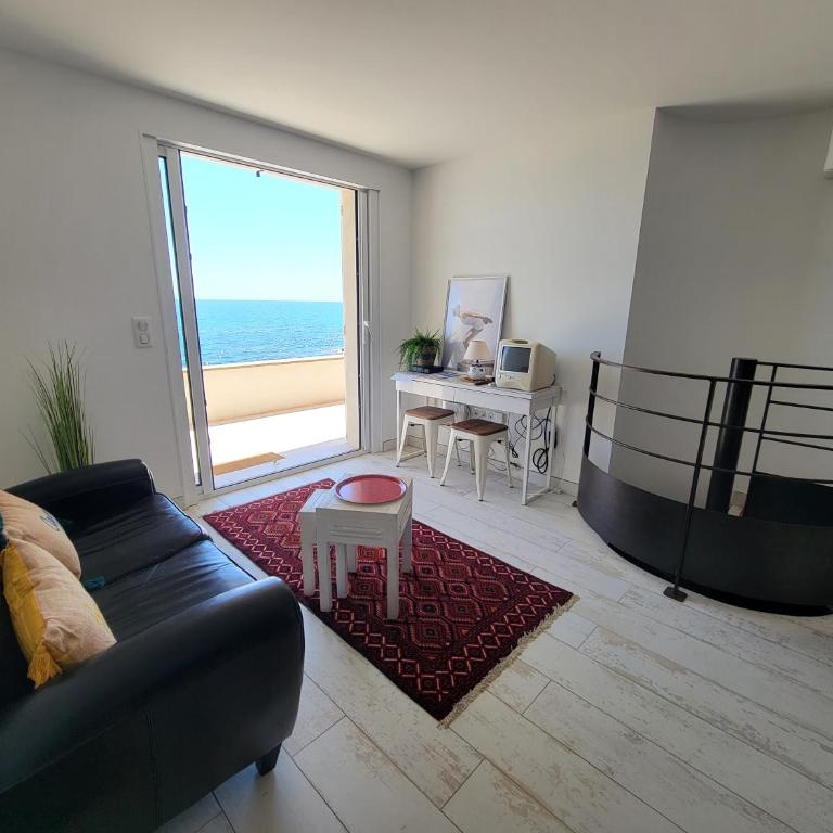 Le Cabanon, pieds dans l'eau, vue exceptionnelle - Two-Bedroom House - 4