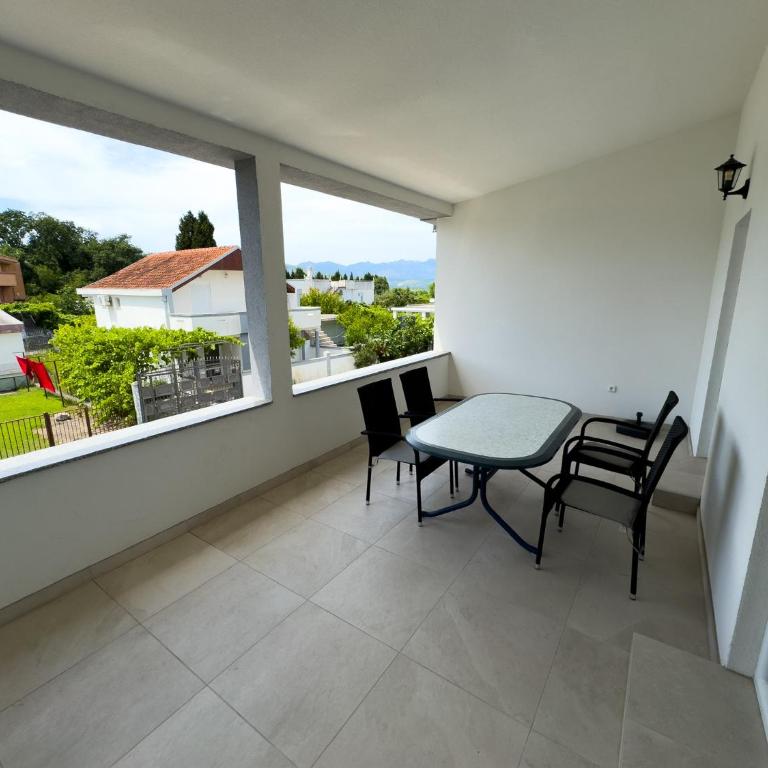 Adla Apartmani - Two-Bedroom Deluxe Apartment - 11