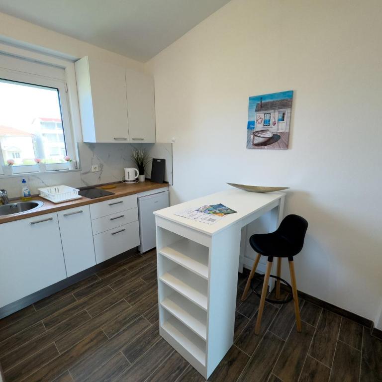Adla Apartmani - Two-Bedroom Deluxe Apartment - 12
