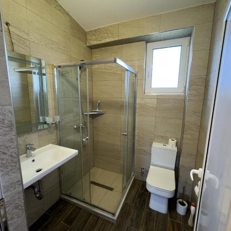 Adla Apartmani - Two-Bedroom Deluxe Apartment - 13