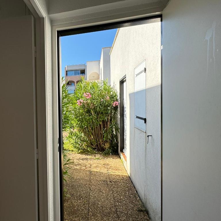 Beach Cannes Bungalows - Holiday Apartments near Cannes - Appartement - Rez-de-Chaussée - 17