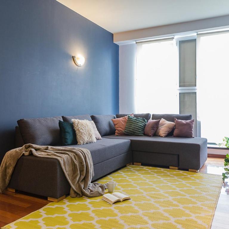 Centro históric 2-BR, apartamento totalmente equipado y moderno - Three-Bedroom Apartment - 1
