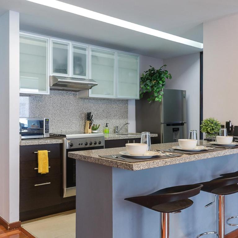 Centro históric 2-BR, apartamento totalmente equipado y moderno - Three-Bedroom Apartment - 8