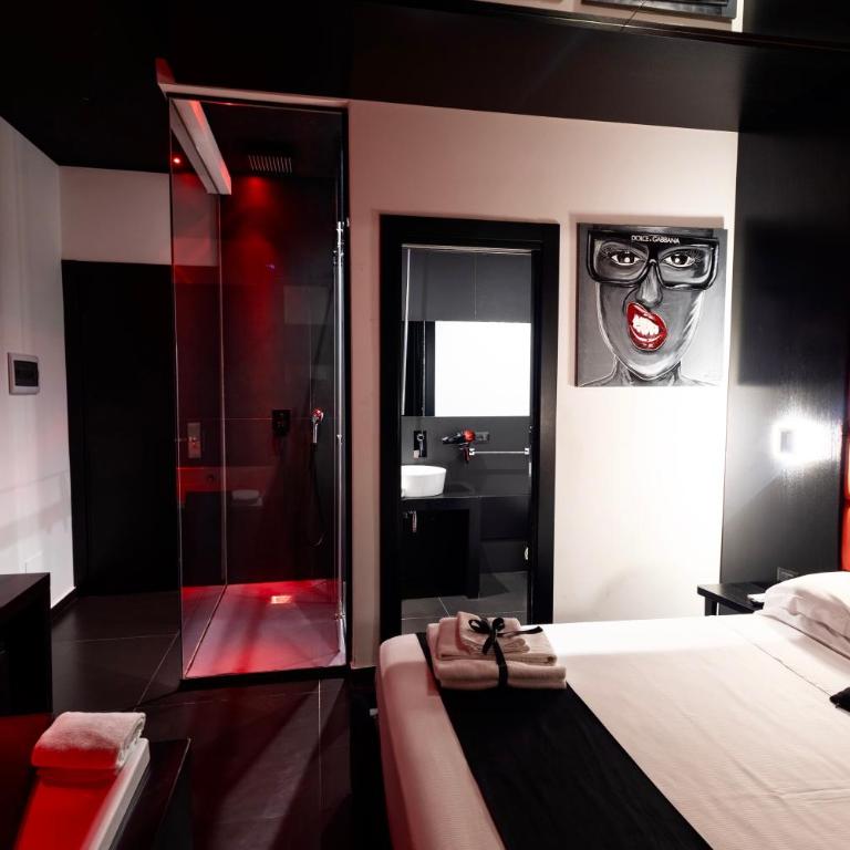 Maximum hub suite&spa - Camera Queen con Vasca Idromassaggio - 10