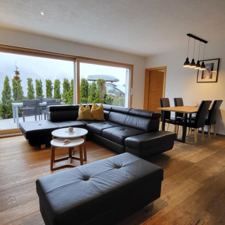 Chasa Scandella Apartment Tanja - Apartment mit 2 Schlafzimmern - 1