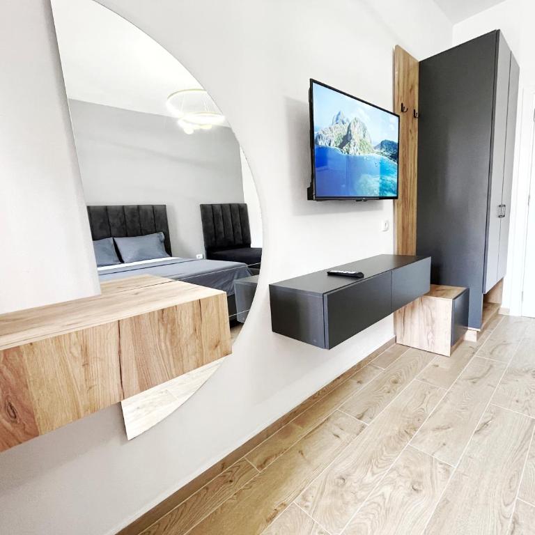 SUPREME Luxury HOTEL - Deluks Dvokrevetni Studio sa Bračnim Krevetom - 8