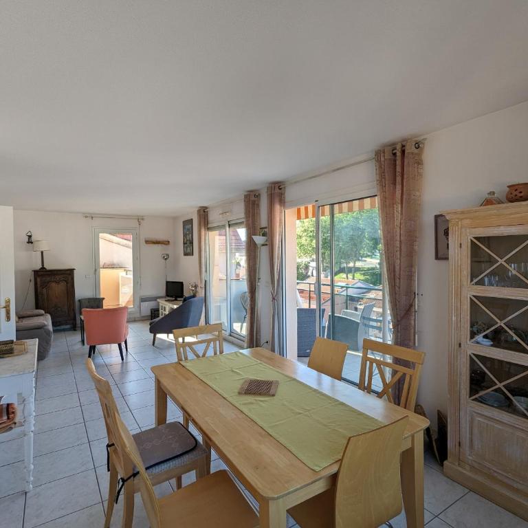 Centre Arcachon - Grand T3 Calme, Lumineux avec Terrasse et Parking, Proche Plages et Commerces - FR-1-420-8 - Apartment (5 Adults) - 18