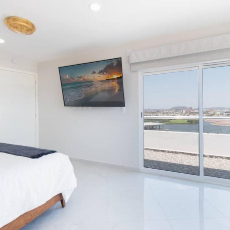 Preciosa Penthouse Con Vista Panoramica - Three-Bedroom Apartment - 10