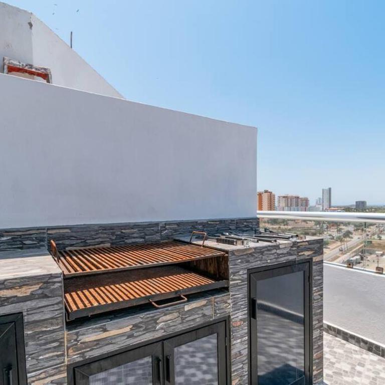 Preciosa Penthouse Con Vista Panoramica - Three-Bedroom Apartment - 18