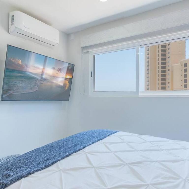 Preciosa Penthouse Con Vista Panoramica - Three-Bedroom Apartment - 20