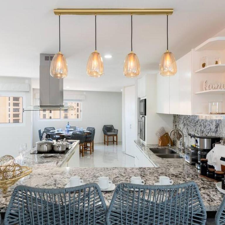 Preciosa Penthouse Con Vista Panoramica - Three-Bedroom Apartment - 22