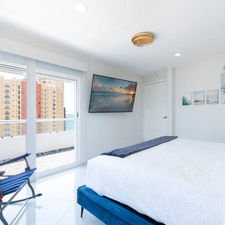 Preciosa Penthouse Con Vista Panoramica - Three-Bedroom Apartment - 46