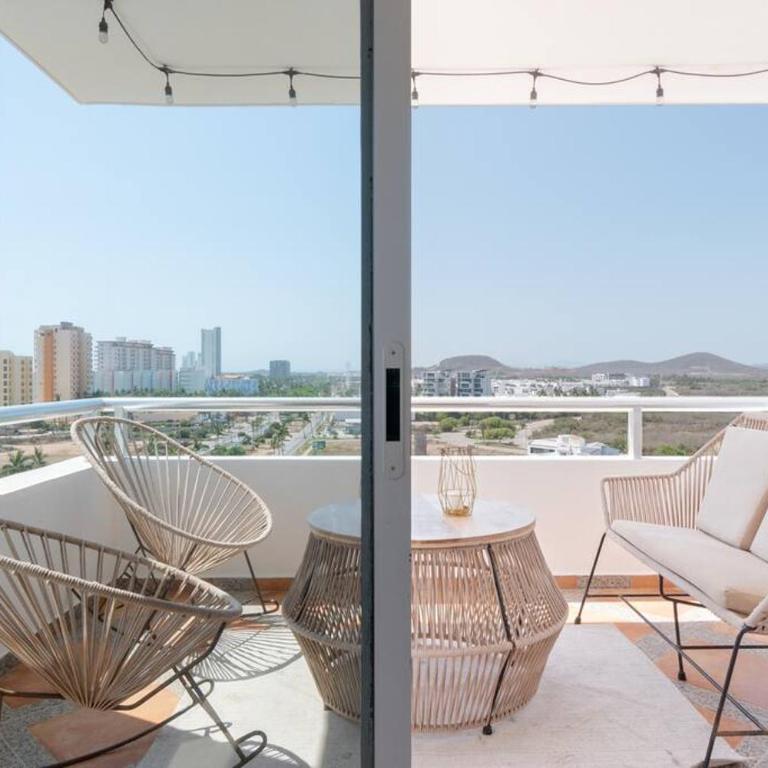 Elegante Condo a una Cuadra del Mar - Two-Bedroom Apartment - 22