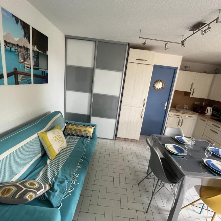 Gruissan: T3, 4 Pers, Piscine, Parking, Proche Commerce, Environnement Calme, Accès Plage - FR-1-796-14 - Appartamento - 4