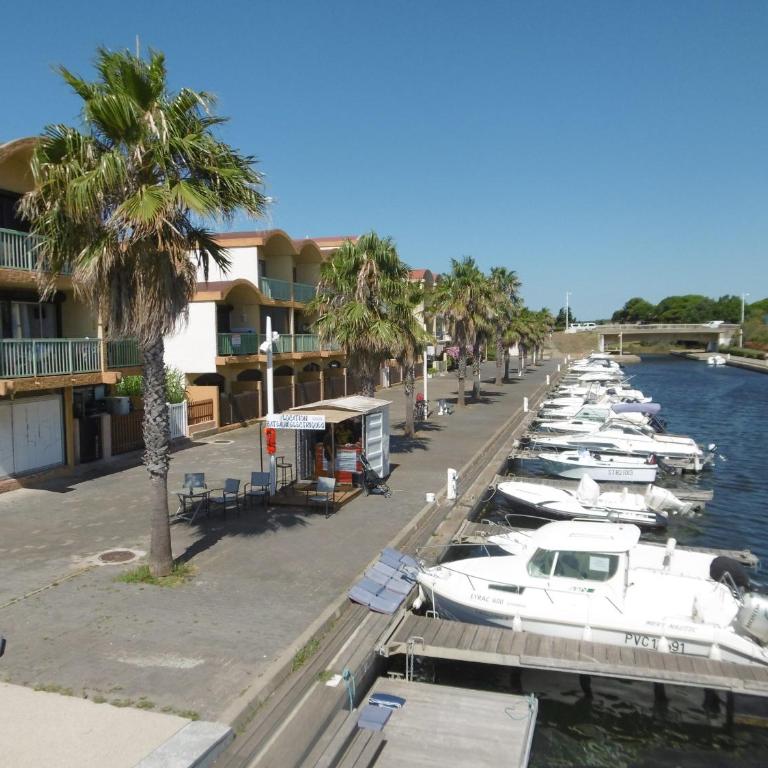 T2 cabine climatisé avec piscine, parking privé, proche port et commerces, idéal 4-5 pers. - FR-1-796-9 - Appartamento - 2