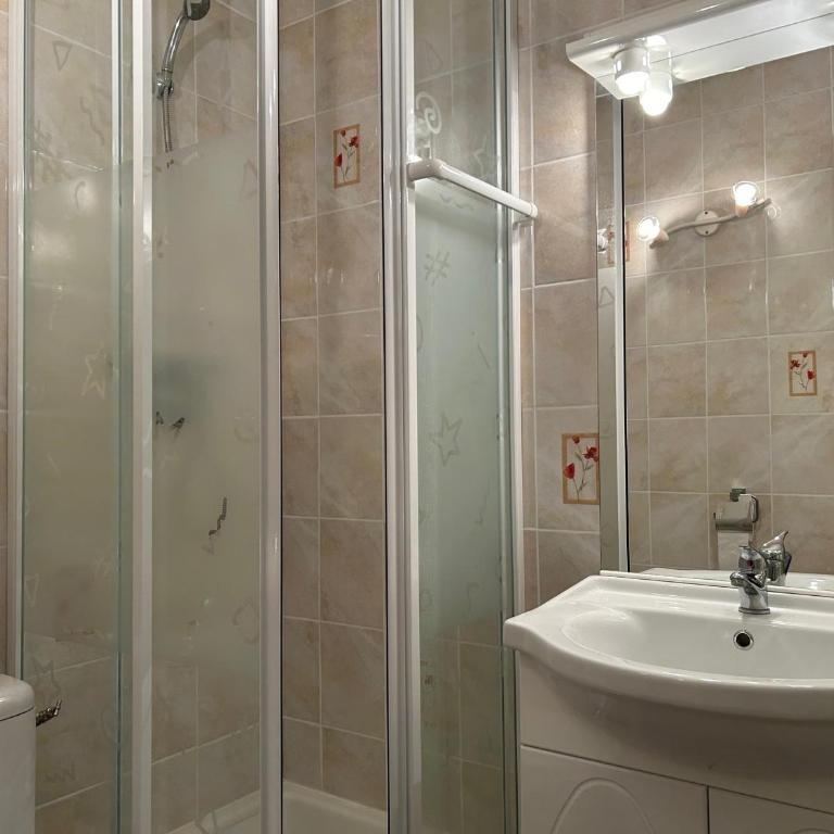 Joli T2 Climatisé avec Cour Privée et Parking, à 500m Plage et Port - Saint Cyprien - FR-1-793-2 - Apartment - 7