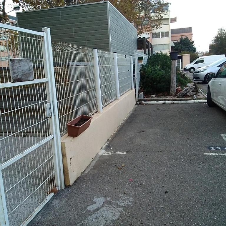 Gruissan - Studio rénové climatisé 2/3 pers, parking sécurisé, à 50m de la plage du Grazel - FR-1-796-16 - Appartamento - 4