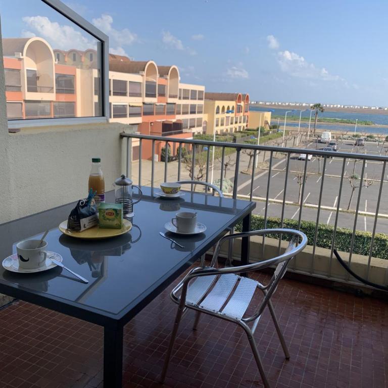 Gruissan - T2 Mezzanine Climatisé Proche Plage - 5/6 Pers - Parking Privé - Tout Équipé - FR-1-796-23 - Apartment - 2