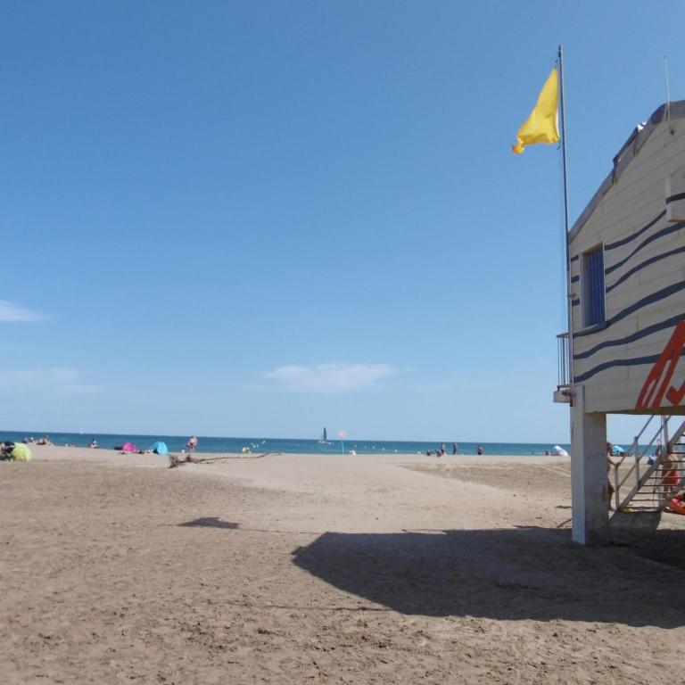 Villa Climatisée Bord de l'Eau - 4/5 pers - Proche Plage avec Parking Privé - FR-1-796-30 - Apartment - 13