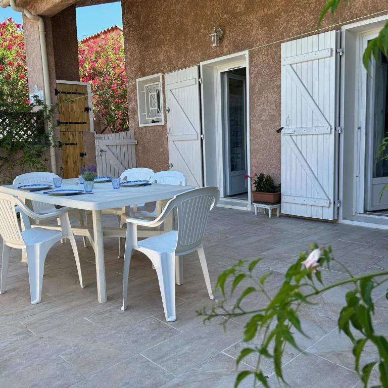 Villa T3 Mezzanine 6P - Piscine, Parking, Proche Plage et Port à Saint-Cyprien - FR-1-793-25 - Villa - 2