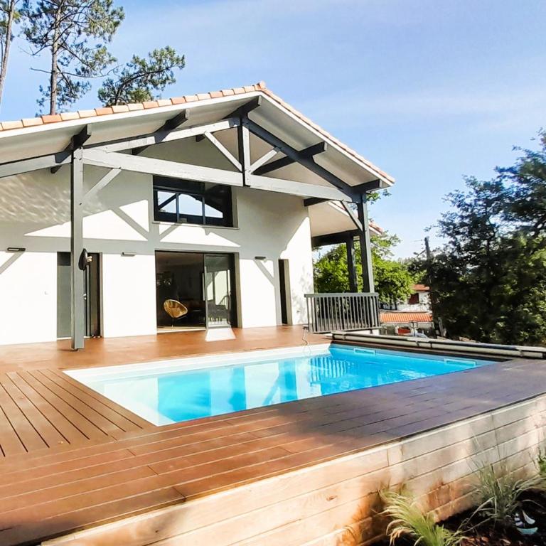 Villa de Prestige avec Piscine Chauffée, Proche Plages et Port de Capbreton - FR-1-239-1070 - Villa - 1