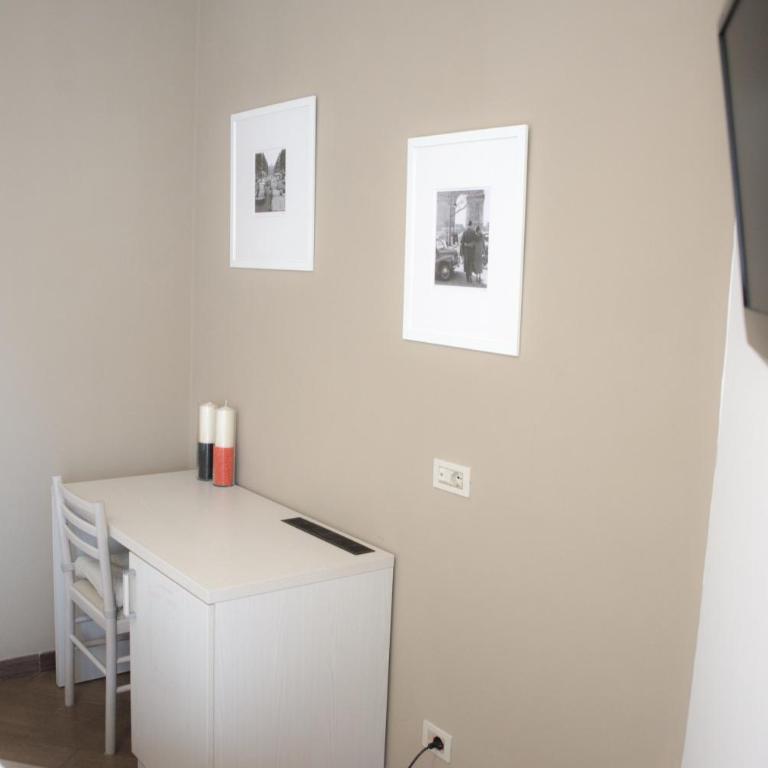 Anna Guest House - Camera King Standard - 9