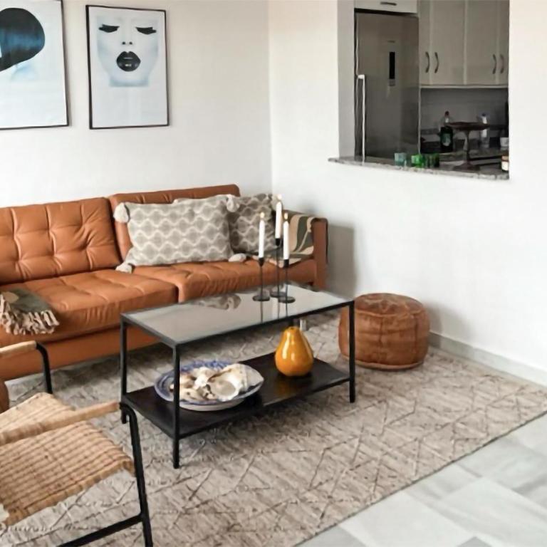 3 Bedroom Beautiful Apartment In Nerja - Apartamento de 3 dormitorios - 2