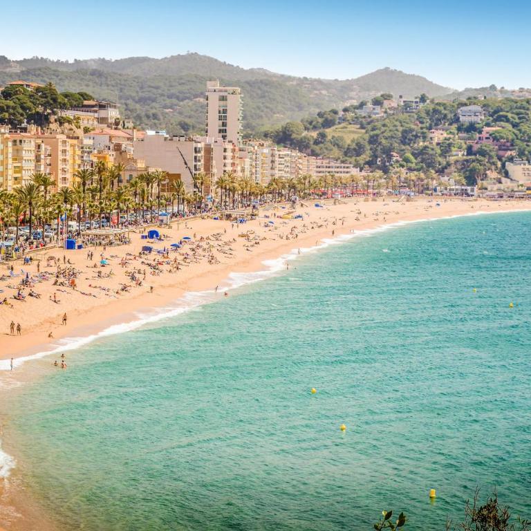 Beach Front Home In Lloret De Mar - Casa de Vacaciones de 6 dormitorios - 37