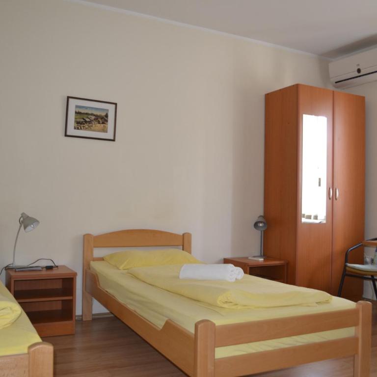 Apartments Tanja - Dvokrevetna Soba sa Zasebnim Krevetima i Balkonom - 4