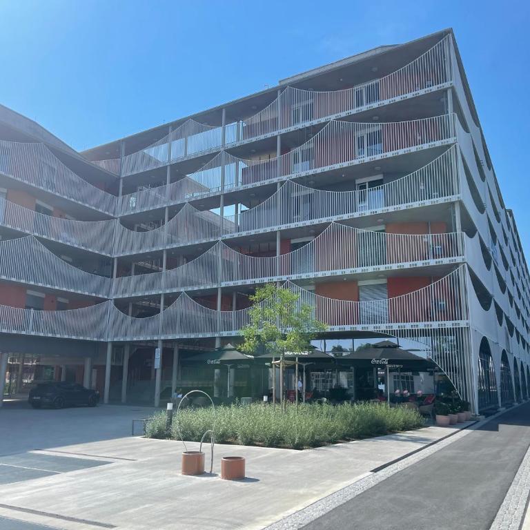 Luxusapartment mit 40 qm Terrasse, E-Parkplatz und Parkplatz - Apartment mit 2 Schlafzimmern und Terrasse - 51