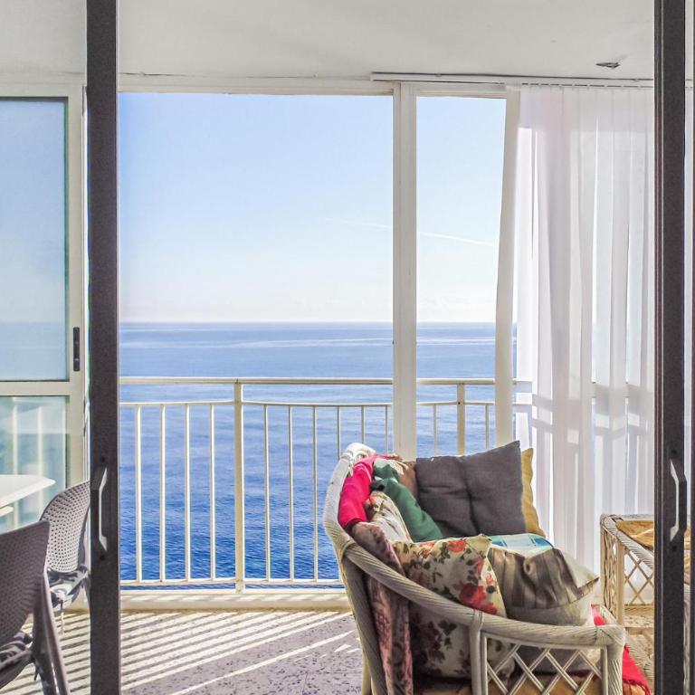 Awesome Apartment In Torrevieja - Apartamento de 3 dormitorios - 1