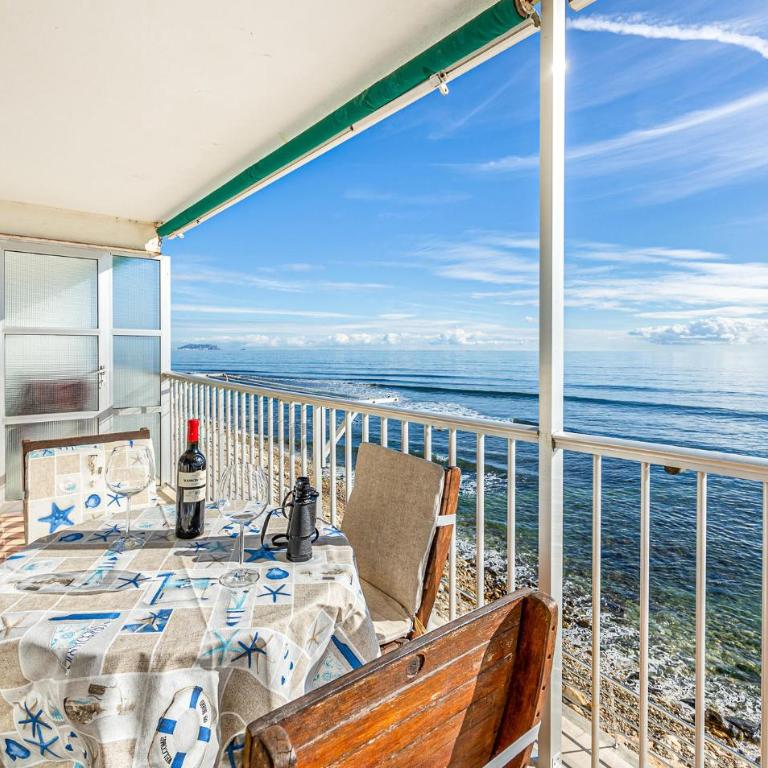 Stunning Apartment In El Campello - Apartamento de 3 dormitorios - 13