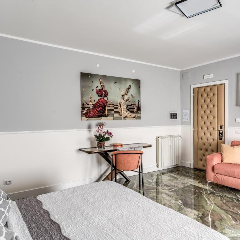 Spanish Step Dream Suites - Camera Deluxe Matrimoniale/Doppia con Letti Singoli - 14