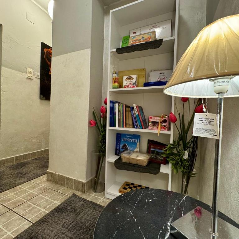 ApartHotel Maxim - Three-Bedroom Premium Apartment with Balcony - 26