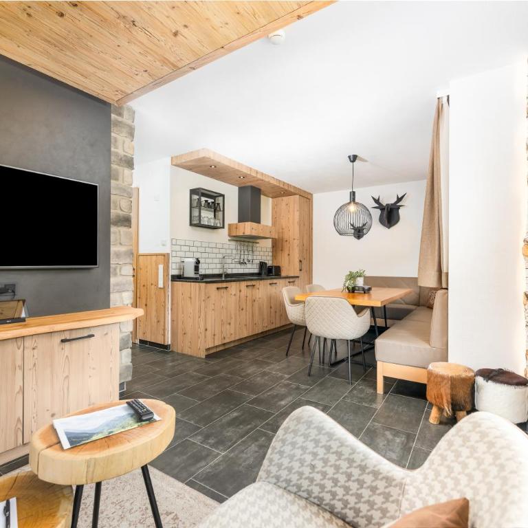 AvenidA Panorama Suites - Suite mit 1 Schlafzimmer und Bergblick - 1