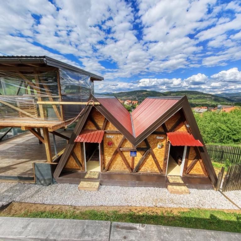 Bosnian Pyramid Glamping - Porodični Bungalov - 18